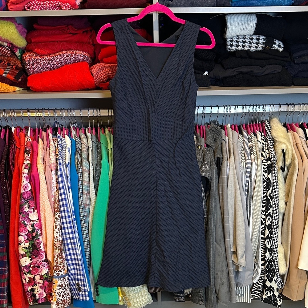 Banana Republic navy textured sleeveless side zipper lined midi dress size 2